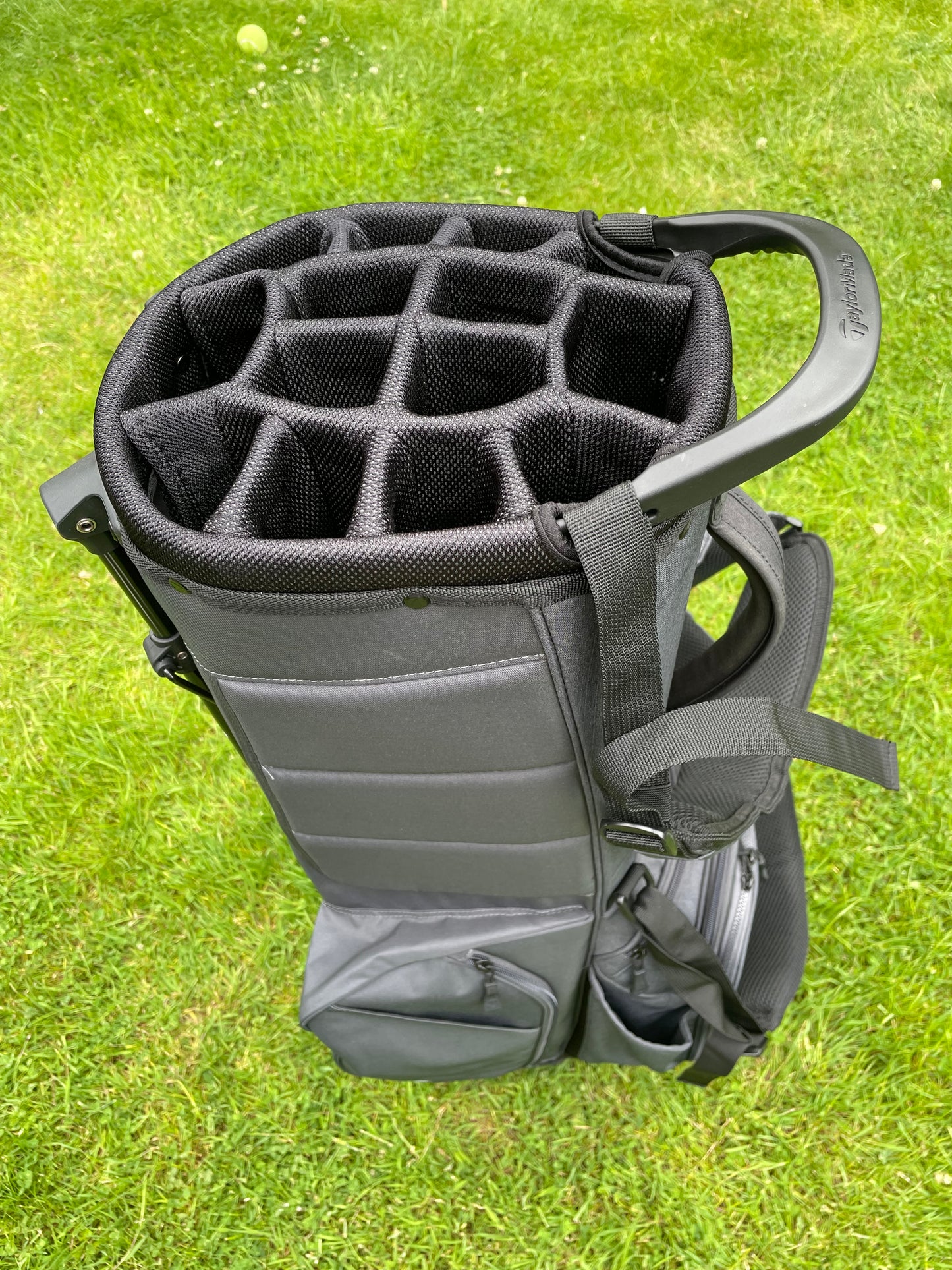 Taylormade Flextech Crossover Golf Stand Bag Grey