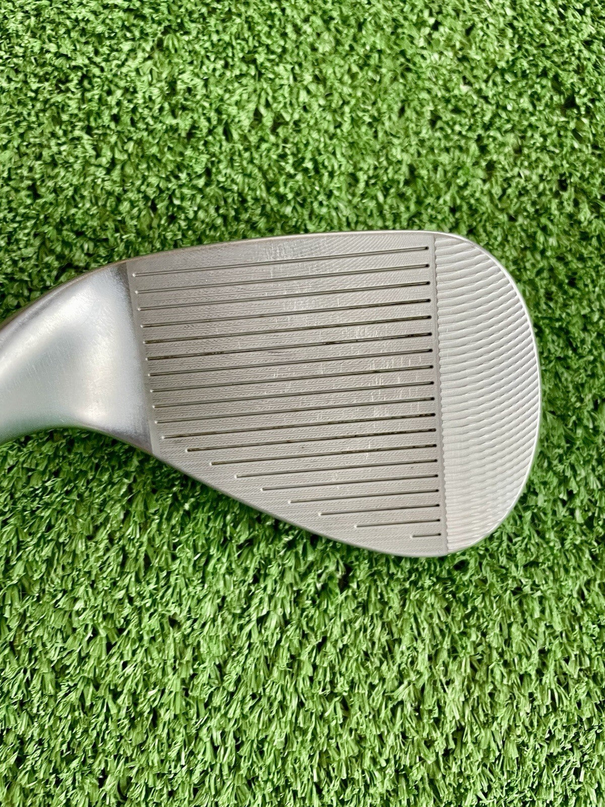 Cleveland RTZ Gap Wedge 52 Mid 10 Regular Flex Right Handed Mens Golf Club