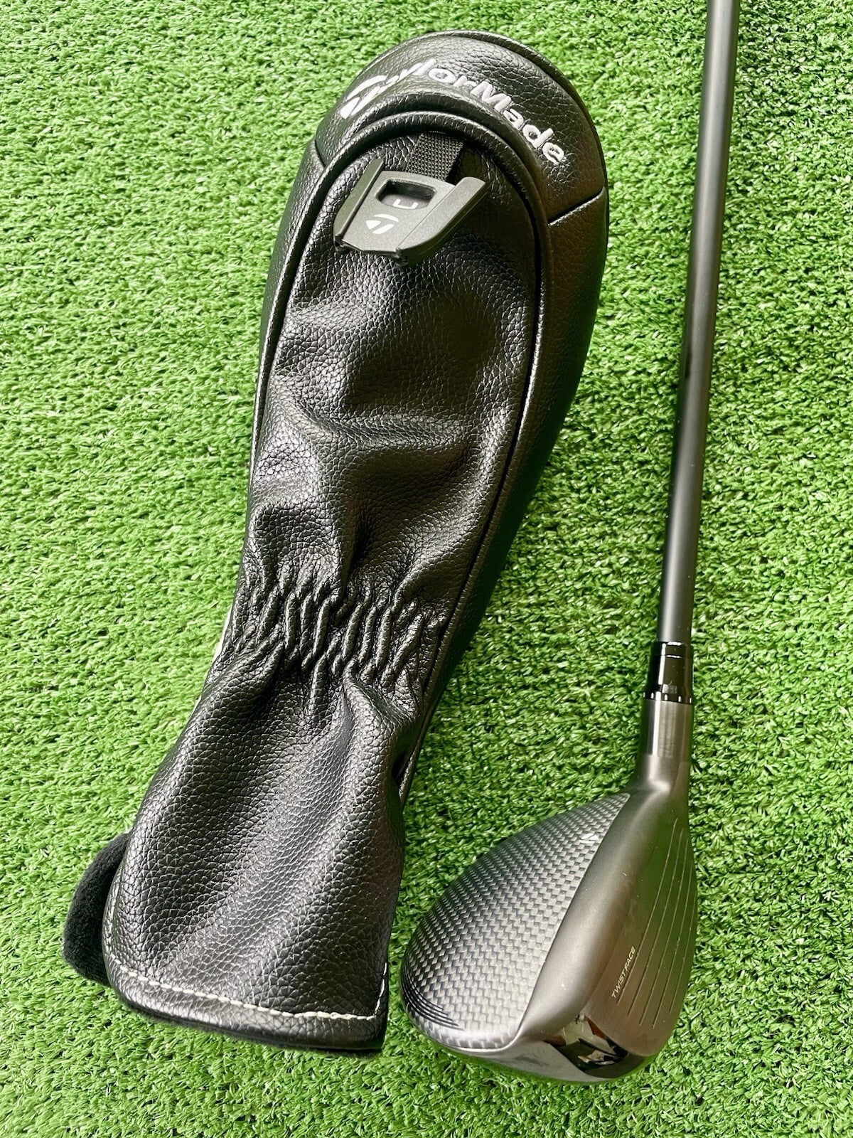 Taylormade Qi35 Hybrid 4 Rescue 4H Regular Flex Right Handed Mens Golf Club
