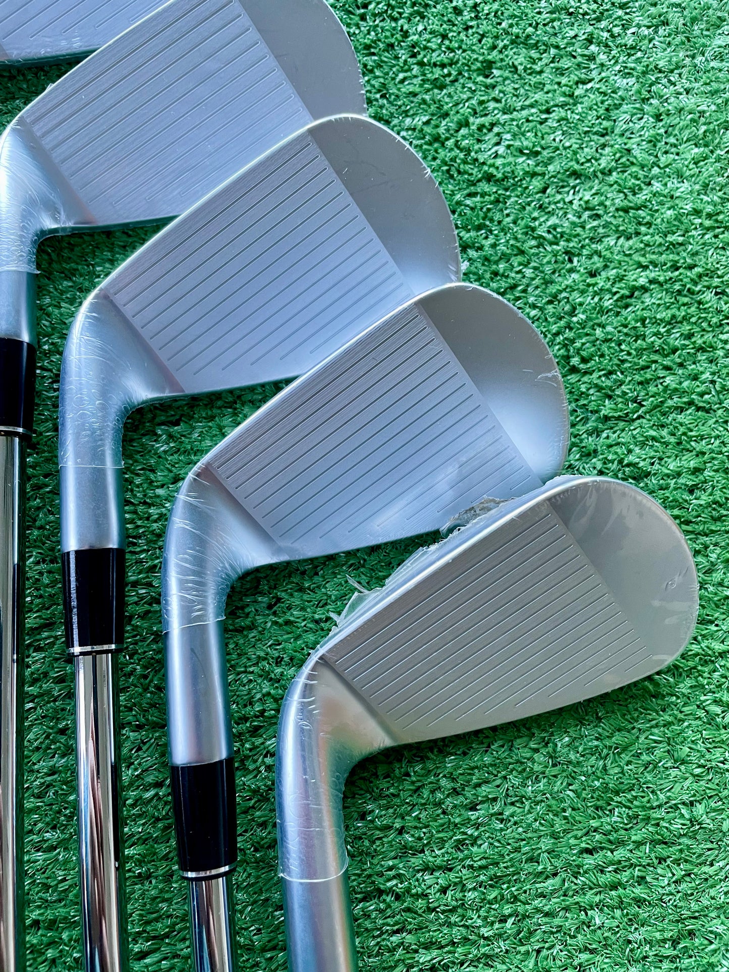 Srixon ZXiR Irons 5-PW Regular Flex Right Handed Mens Golf Clubs