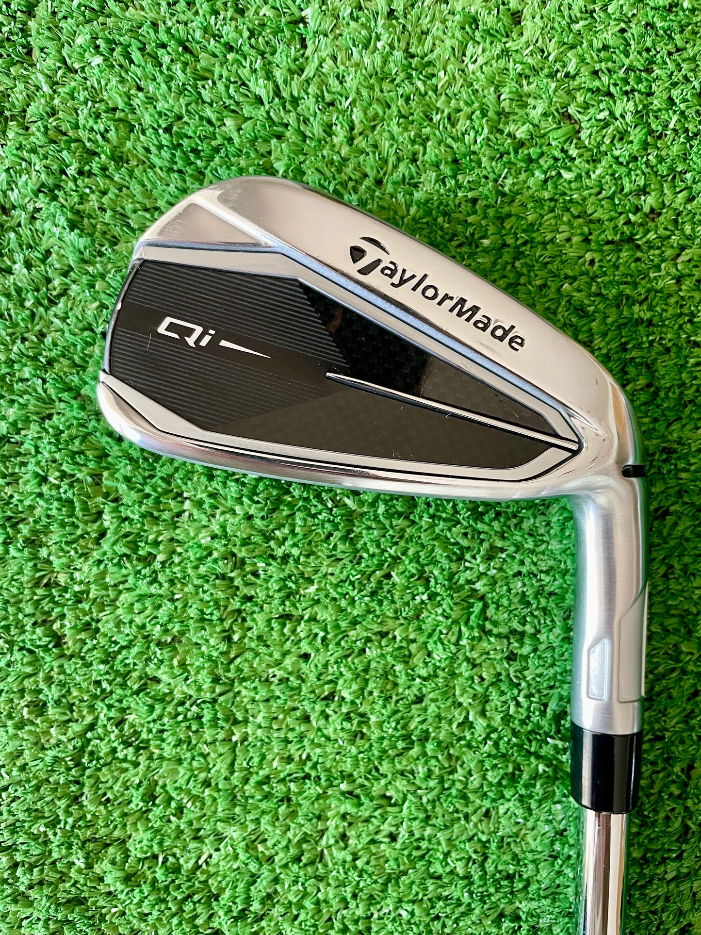 Taylormade Qi Irons 5-PW Regular Flex Right Handed Mens Golf Clubs