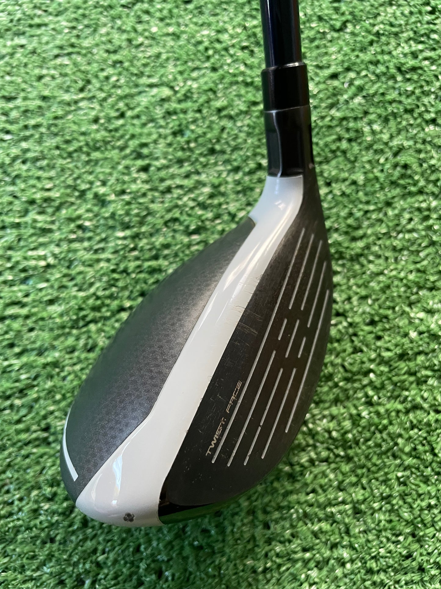 Taylormade Sim Max Hybrid 4 Rescue Regular Flex Right Handed Mens Golf Club