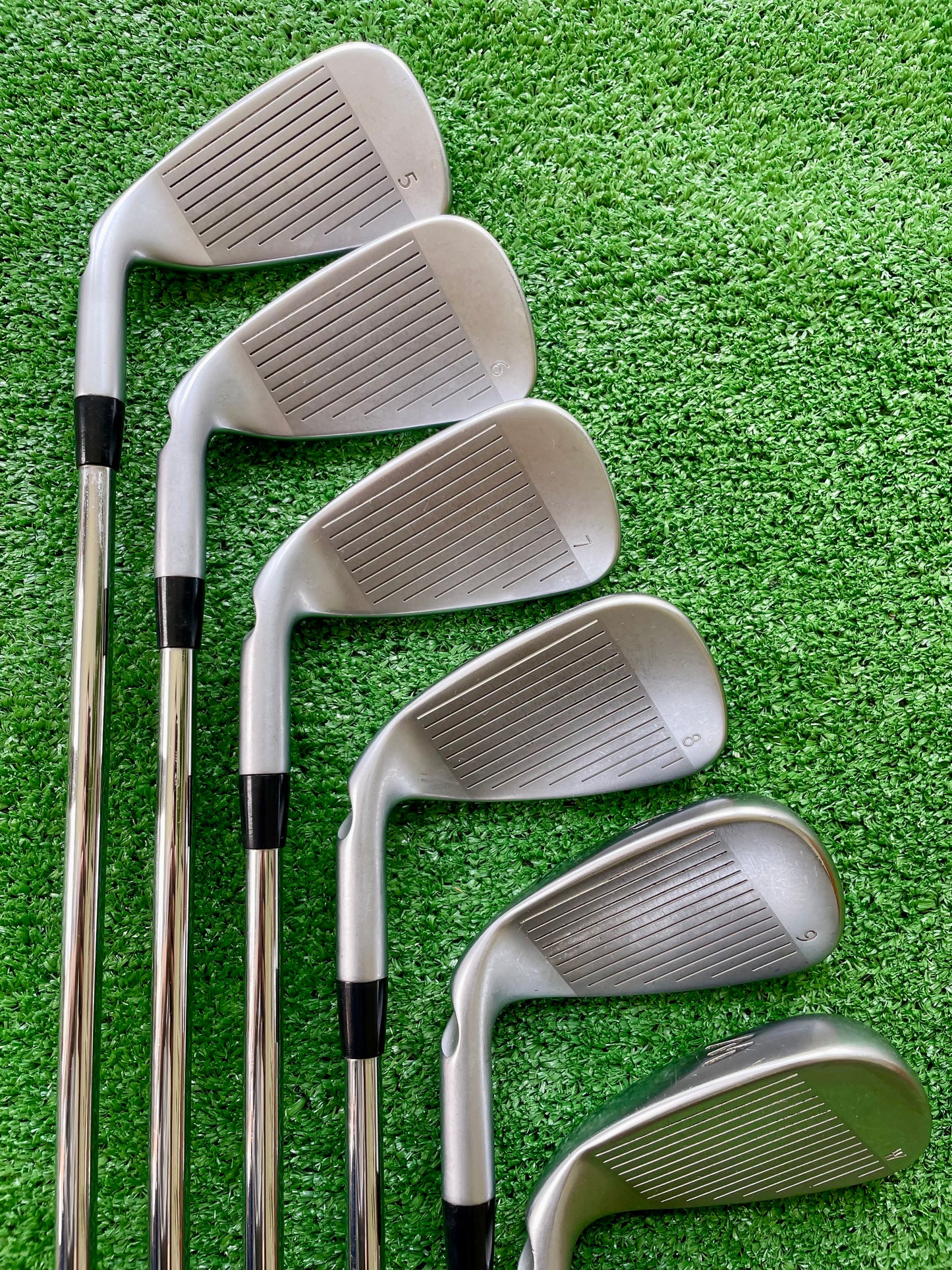 Ping G400 Irons 5-PW Regular Flex Right Handed Mens Golf Clubs