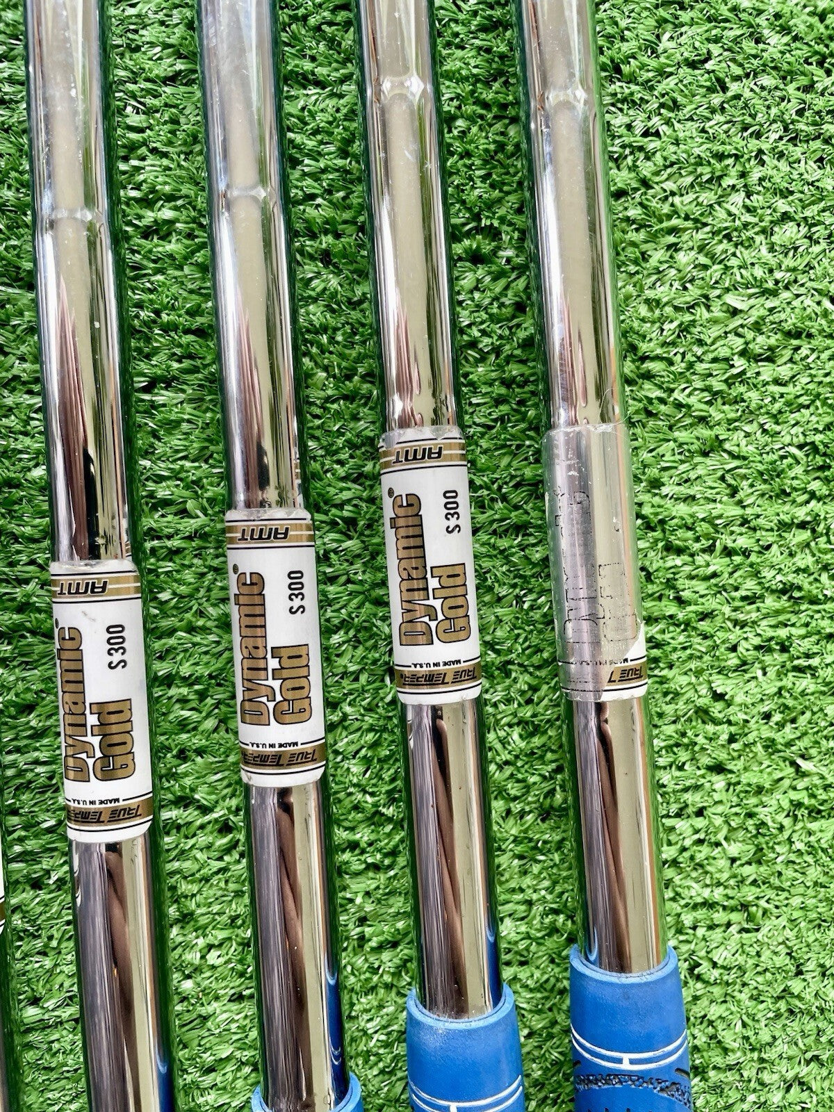 Mizuno JPX900 Tour Forged Irons 4-PW Stiff Flex Right Handed Mens Golf Clubs