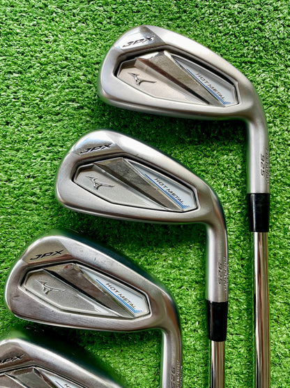 Mizuno JPX925 Hot Metal Irons 5-PW Regular Flex Right Handed Mens Golf Clubs