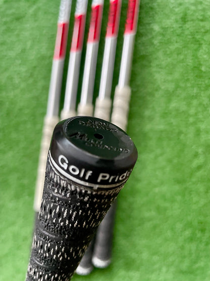 Mizuno JPX923 Forged Irons 5-PW Stiff Flex Right Handed Mens Golf Clubs