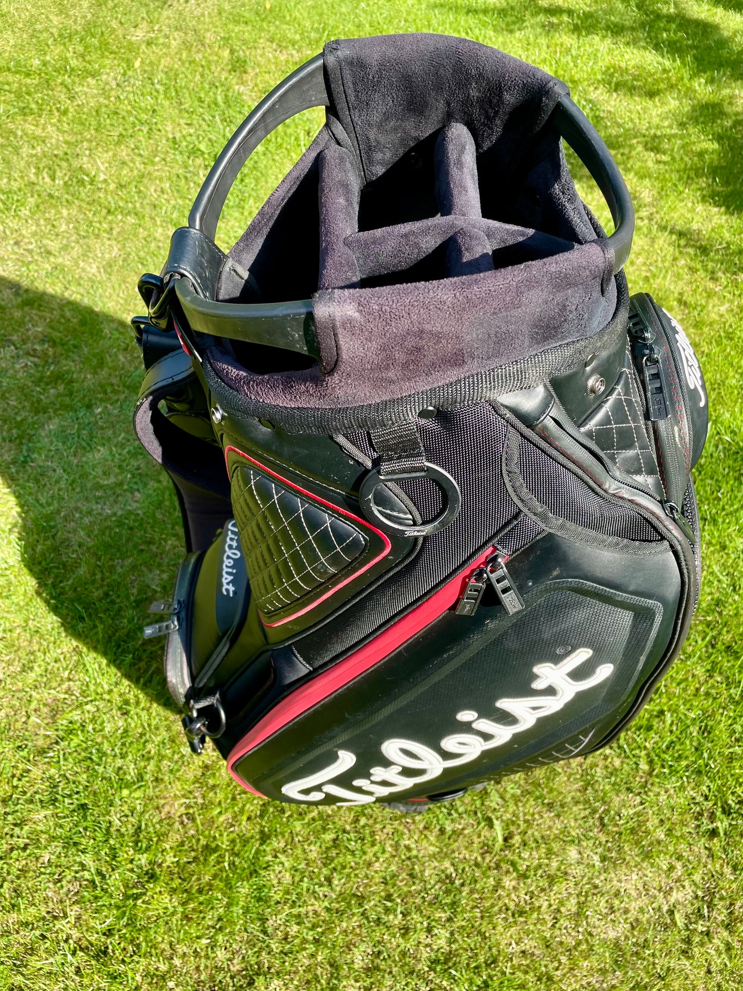 Titleist Tour Golf Bag Full Size