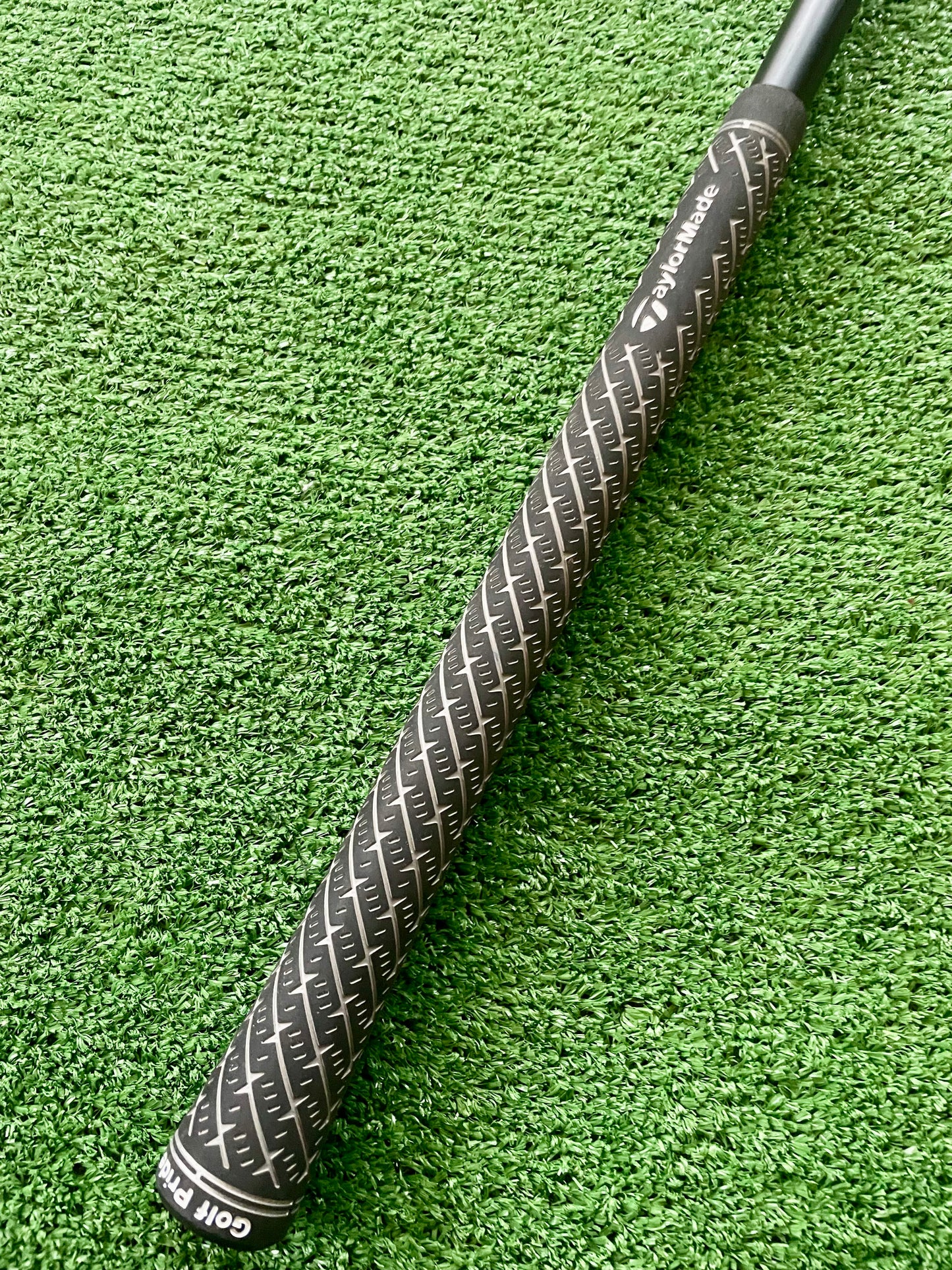 Taylormade Qi35 Max Hybrid 4 Rescue Regular Flex Right Handed Mens Golf Club