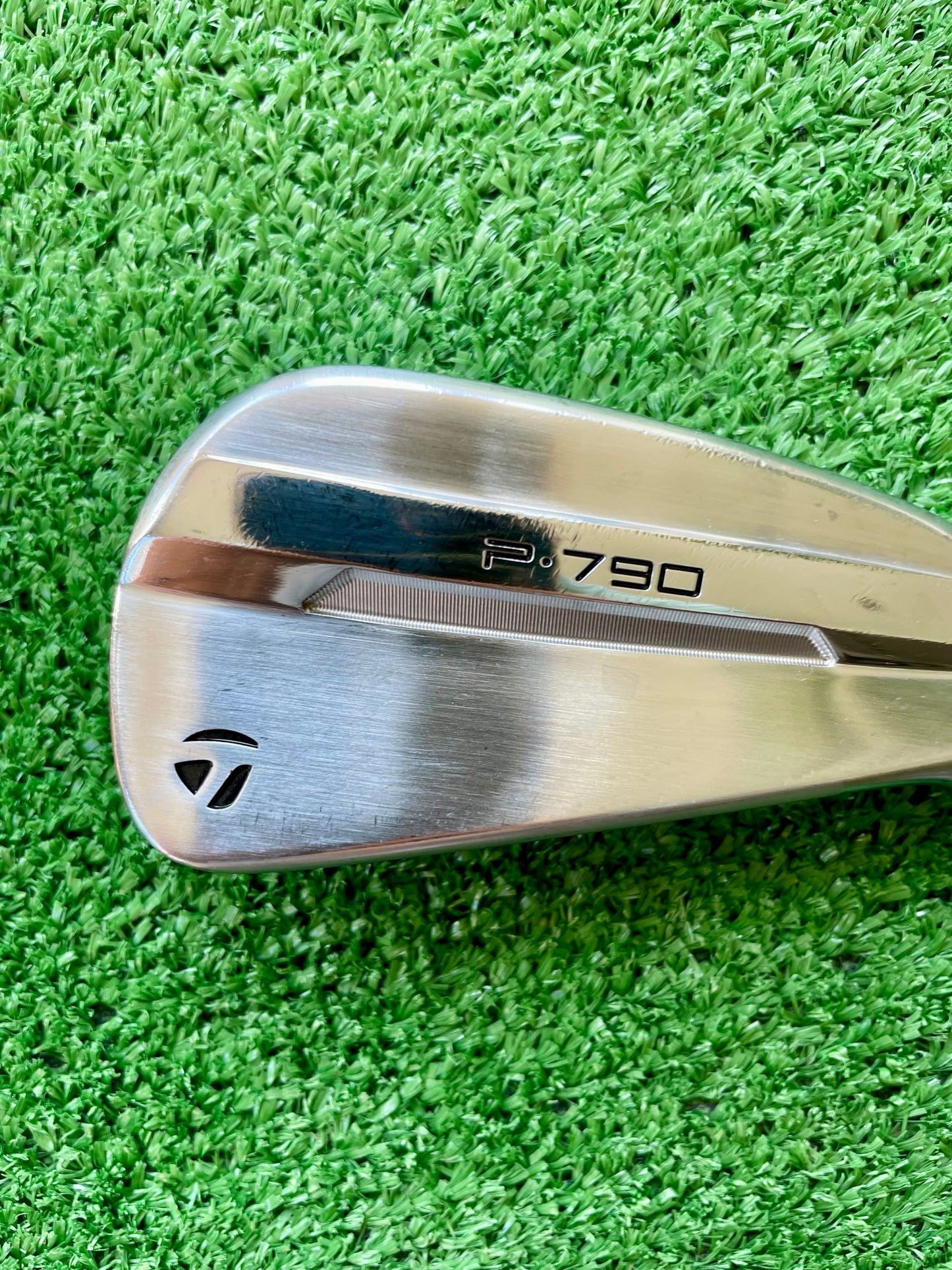 Taylormade P790 Irons Current Model 4-PW Regular Flex Right Handed Mens Golf Clubs