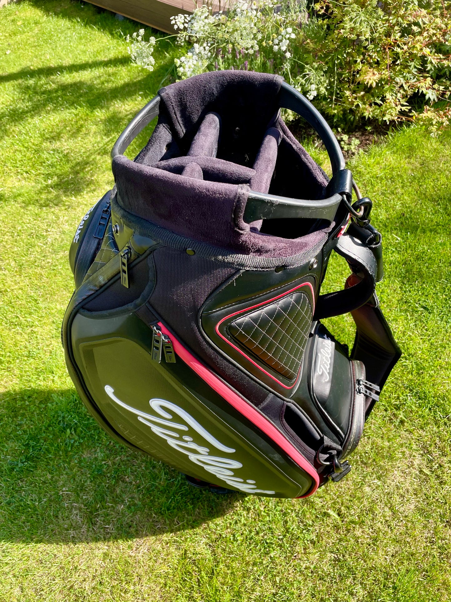 Titleist Tour Golf Bag Full Size