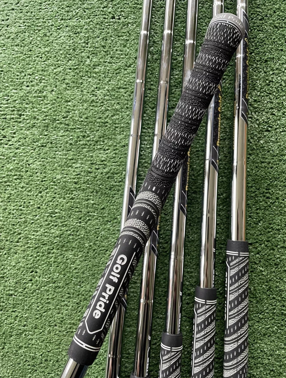 Mizuno Pro 243 Irons / 5-PW / Stiff / RH / Mens