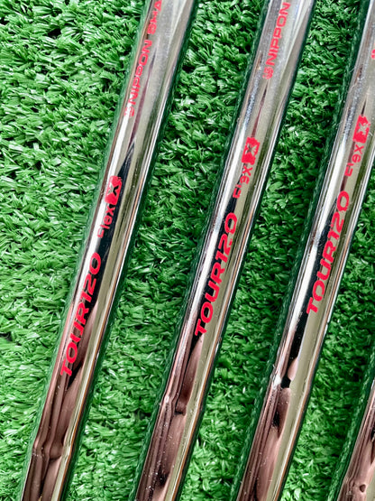 Taylormade P7MC P7MB Combo Irons 4-PW Extra Stiff Flex Right Handed Mens Golf Clubs