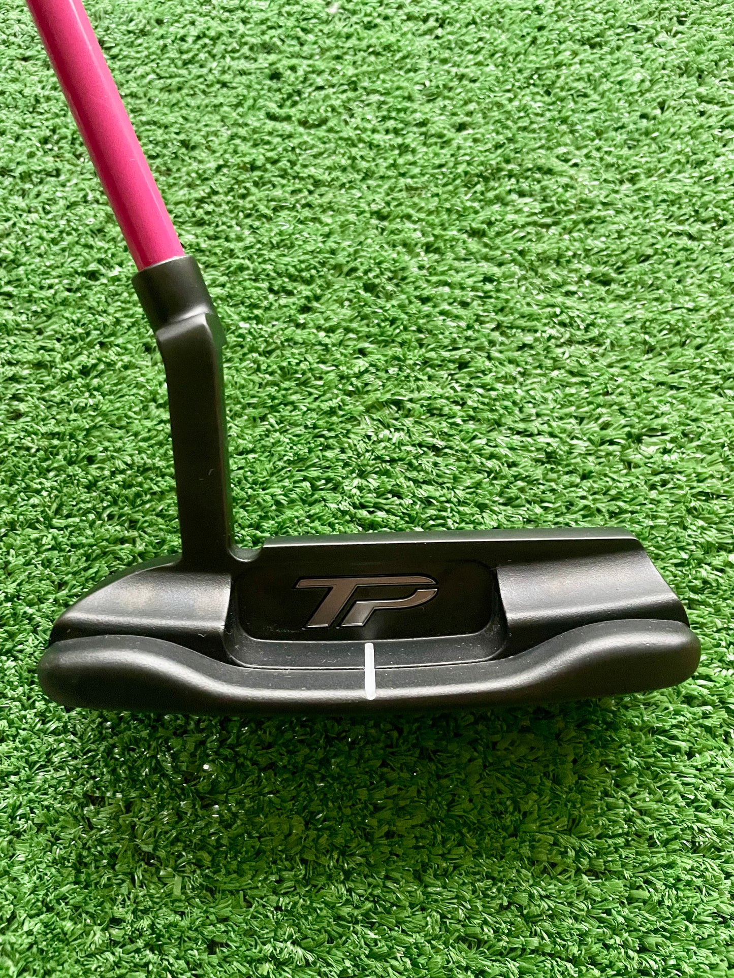 Taylormade TP Collection Soto 1 Putter KBS Tour Shaft & Season Opener Headcover 33"