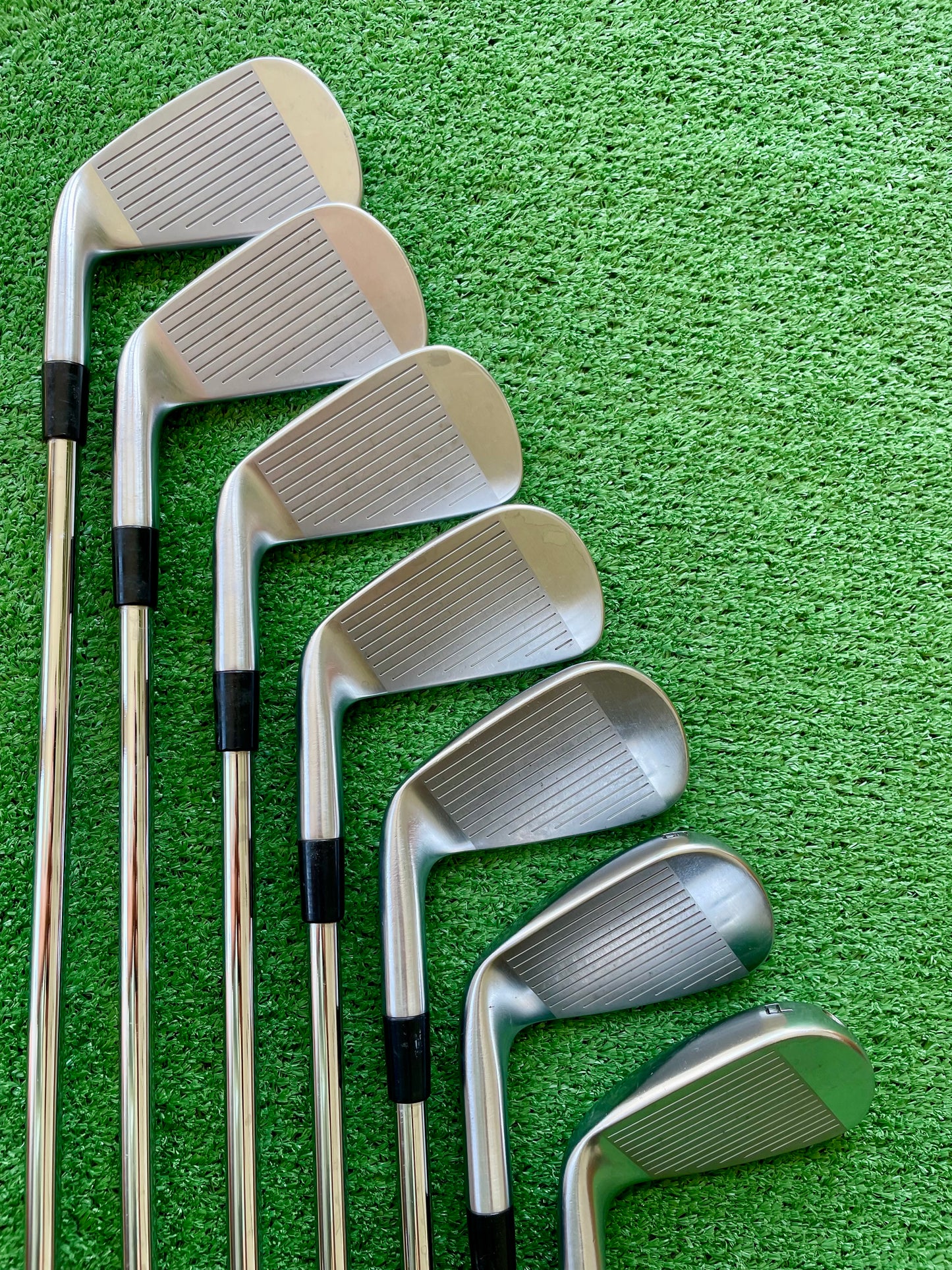 Taylormade P790 Irons Current Model 4-PW Regular Flex Right Handed Mens Golf Clubs