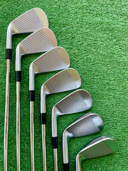 Taylormade P790 Irons Current Model 4-PW Regular Flex Right Handed Mens Golf Clubs