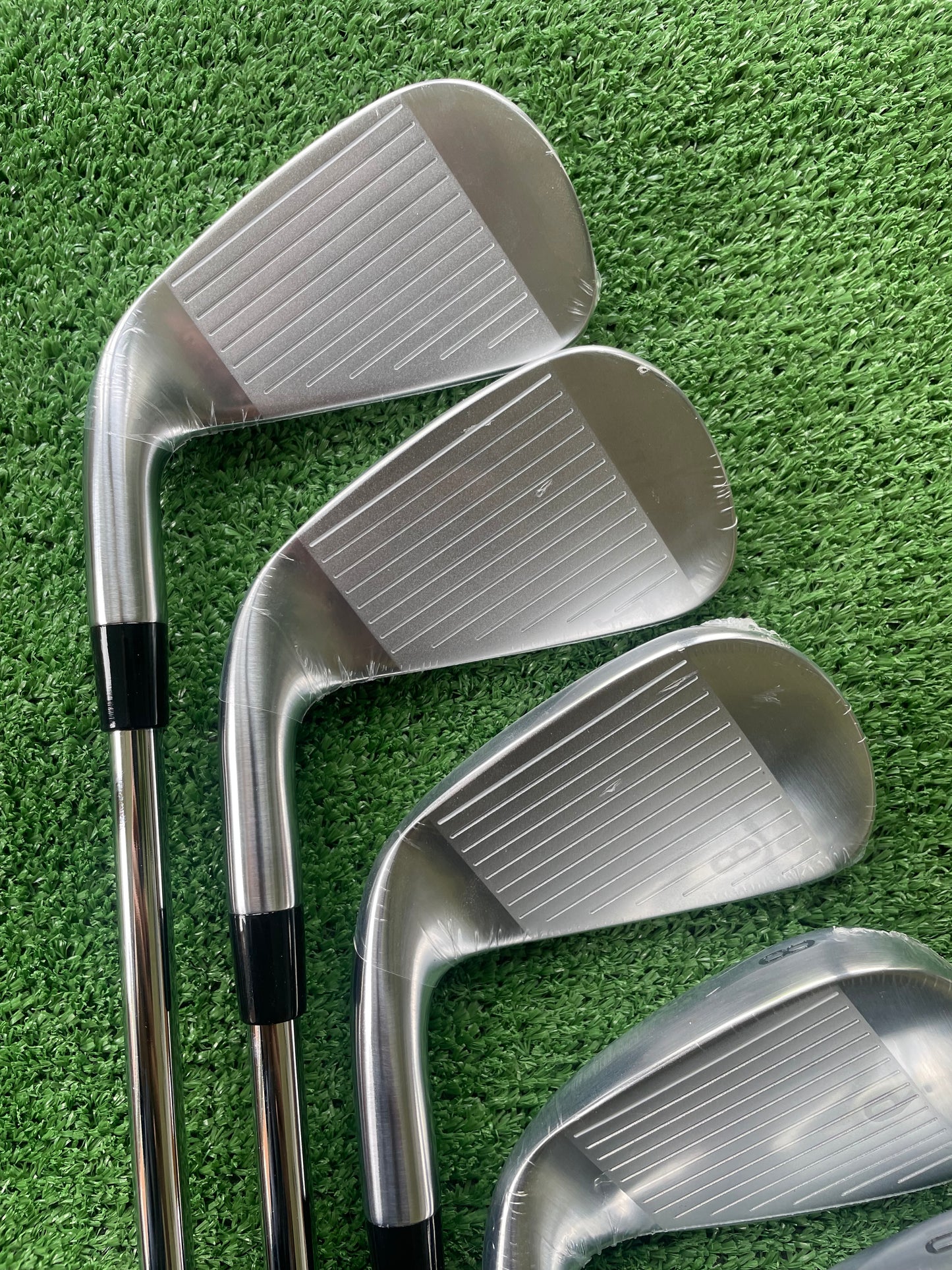 Callaway Quantum Max Irons 5-PW Regular Flex Right Handed Mens Golf Clubs