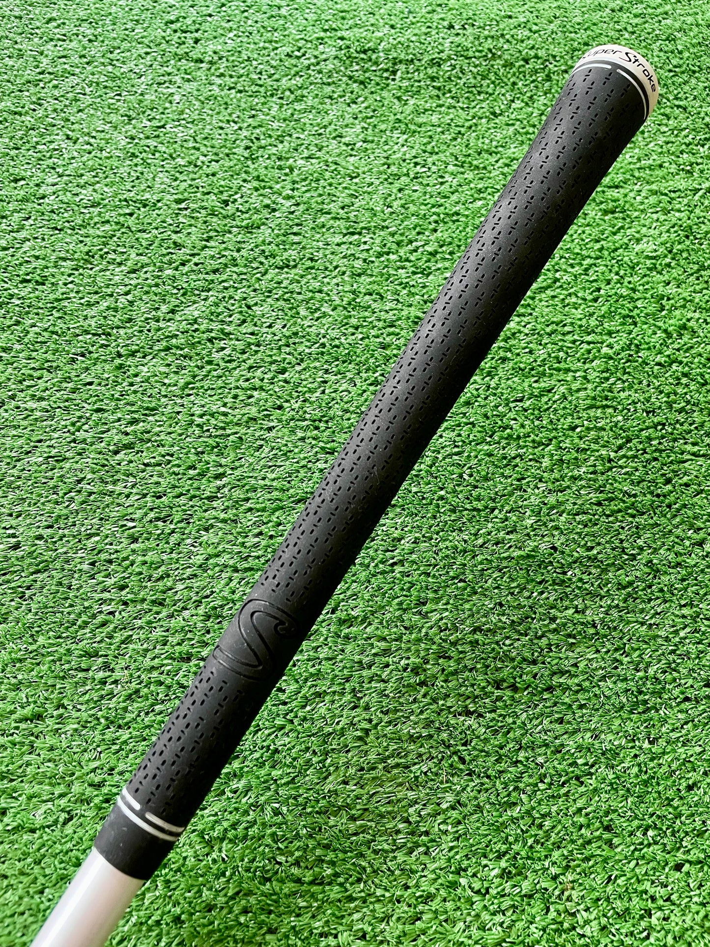 Srixon ZXi LS Driver 10.5 Degree Extra Stiff Flex Graphite Design Tour AD Shaft Right Handed Mens Golf Club