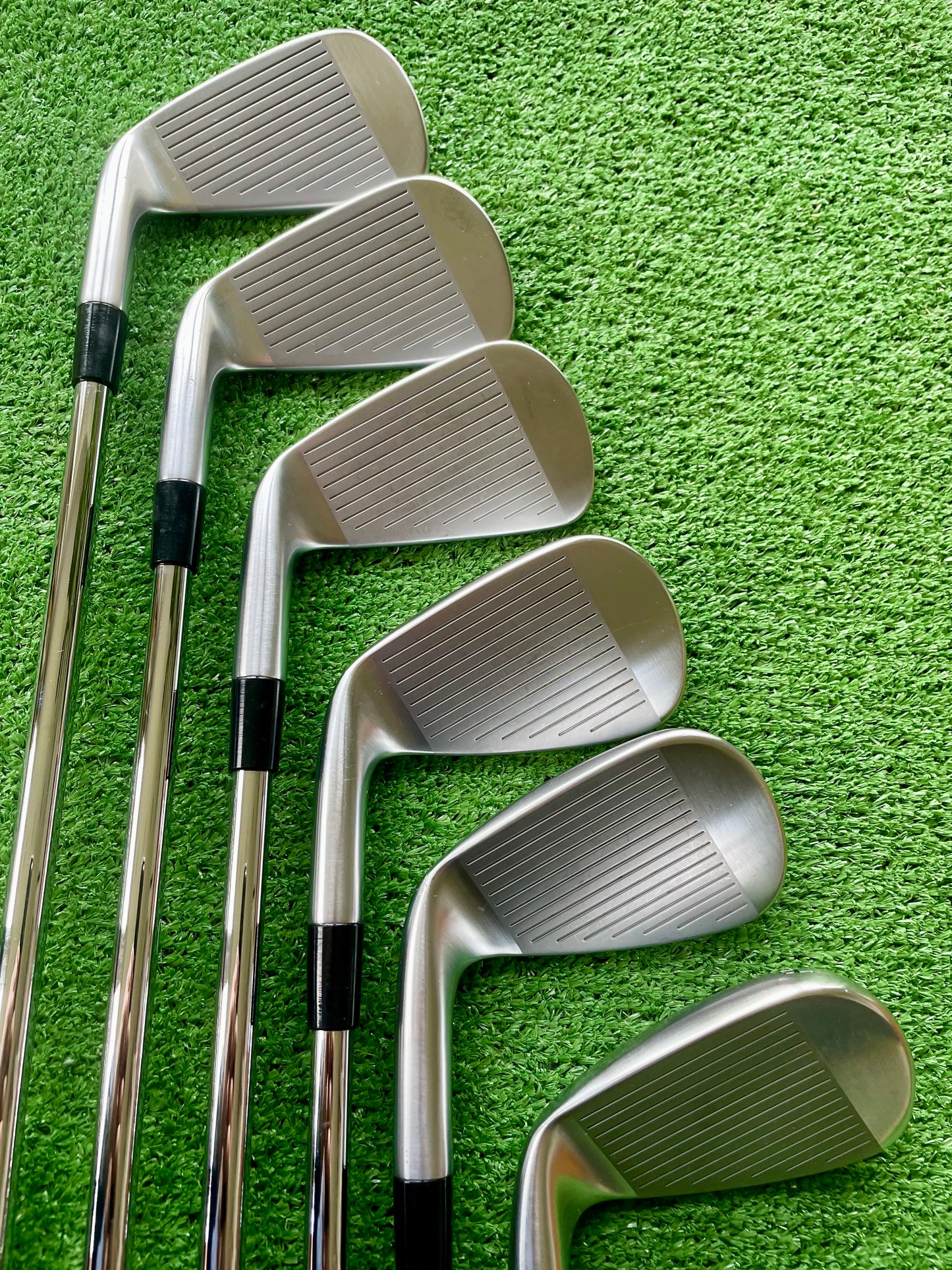 Taylormade P790 Irons Current Model 5-PW Regular Flex Right Handed Mens Golf Clubs