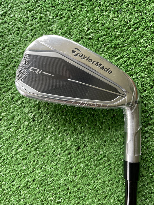 Taylormade Qi Irons 5-PW Regular Flex Graphite Right Handed Mens Golf Clubs