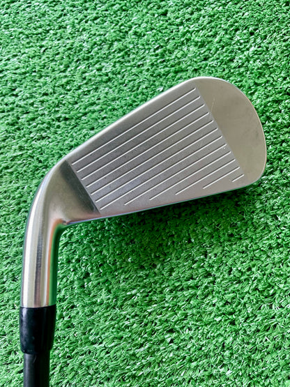 Titleist U505 Utility 2 Iron Extra Stiff Flex Tour AD Graphite Design Shaft Right Handed Mens Golf Club