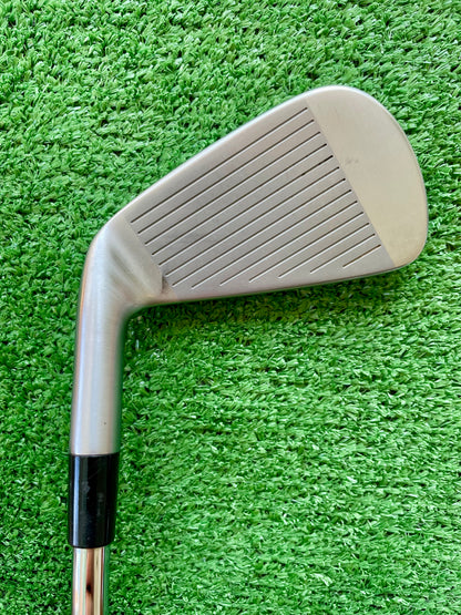Taylormade P790 Irons 5-PW Regular Flex Right Handed Mens Golf Clubs