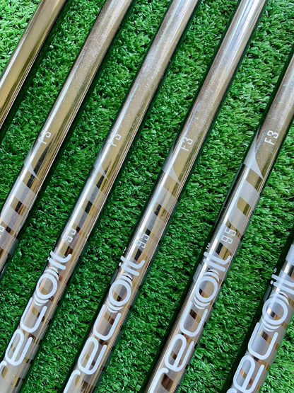 Taylormade P790 Irons 5-PW Regular Flex Graphite Right Handed Mens Golf Clubs