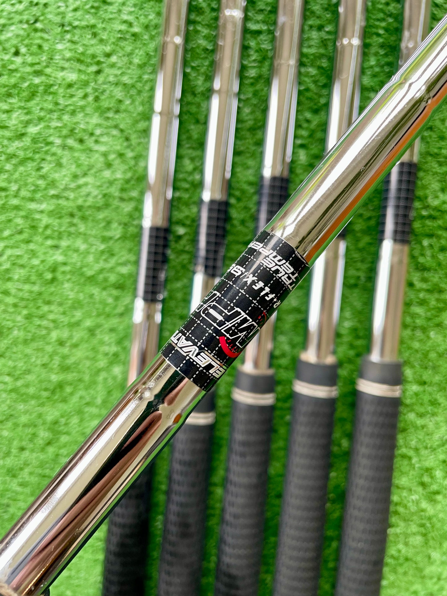 Ping G425 Irons 6-UW Regular Flex Right Handed Mens Golf Clubs