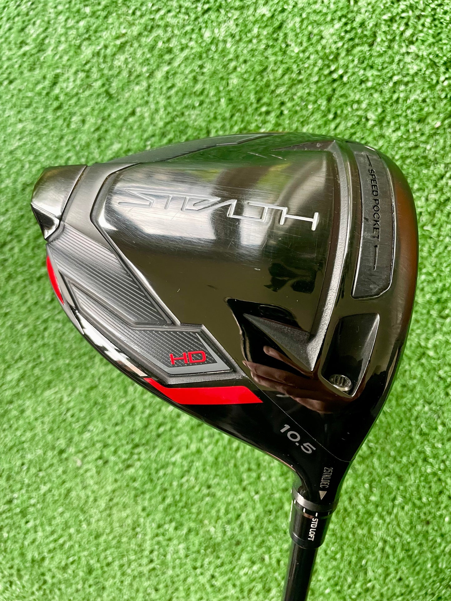 Taylormade Stealth HD Driver 10.5 Degree Regular Flex Right Handed Mens Golf Club