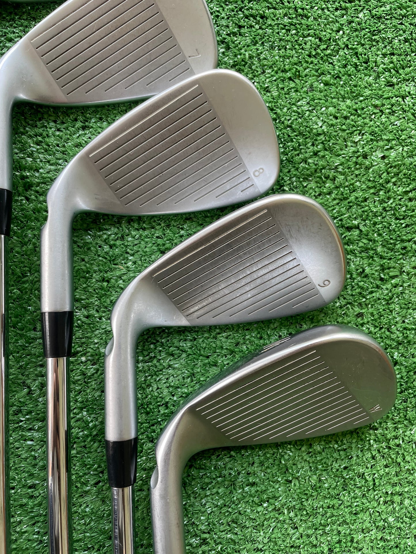 Ping G400 Irons 5-PW Regular Flex Right Handed Mens Golf Clubs