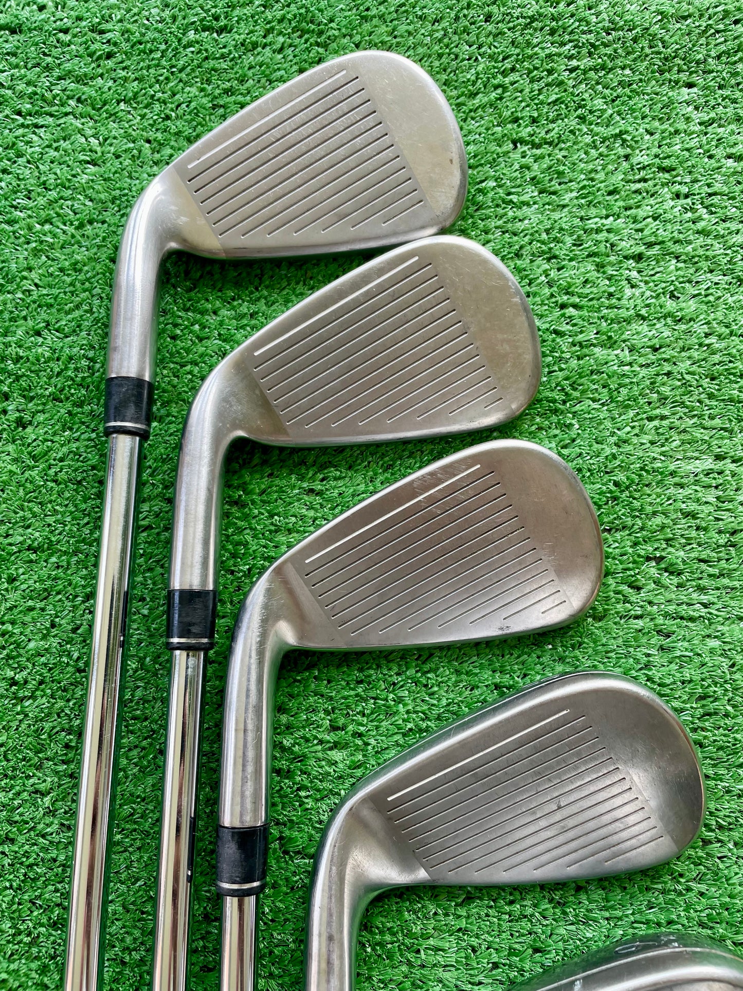 Taylormade M4 Irons 5-SW Regular Flex Right Handed Mens Golf Clubs