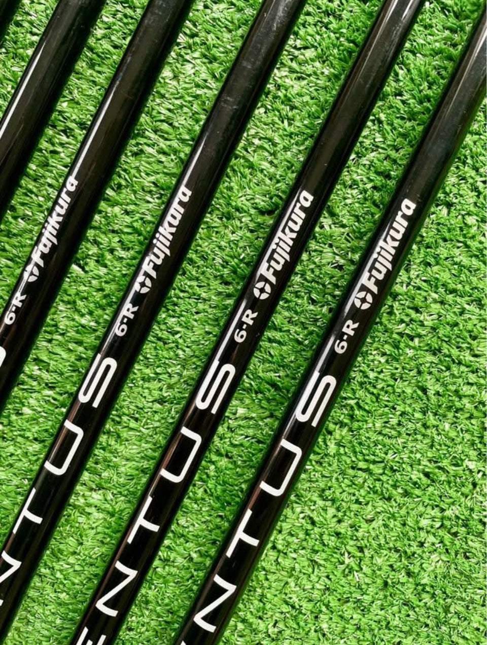 Taylormade P790 Irons 5-PW Regular Flex Graphite Right Handed Mens Golf Clubs