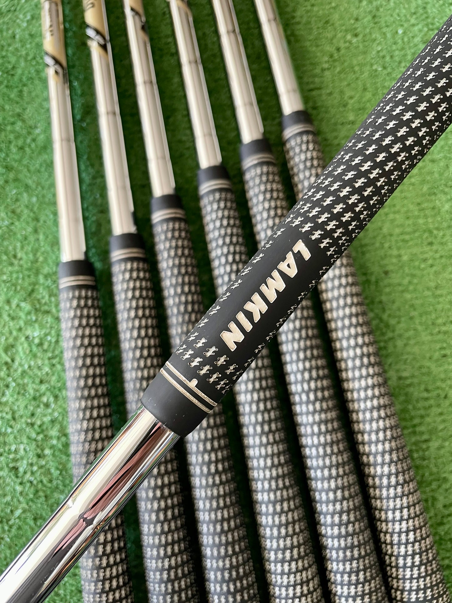Mizuno MP25 Forged Irons 4-PW Stiff Flex Right Handed Mens Golf Clubs