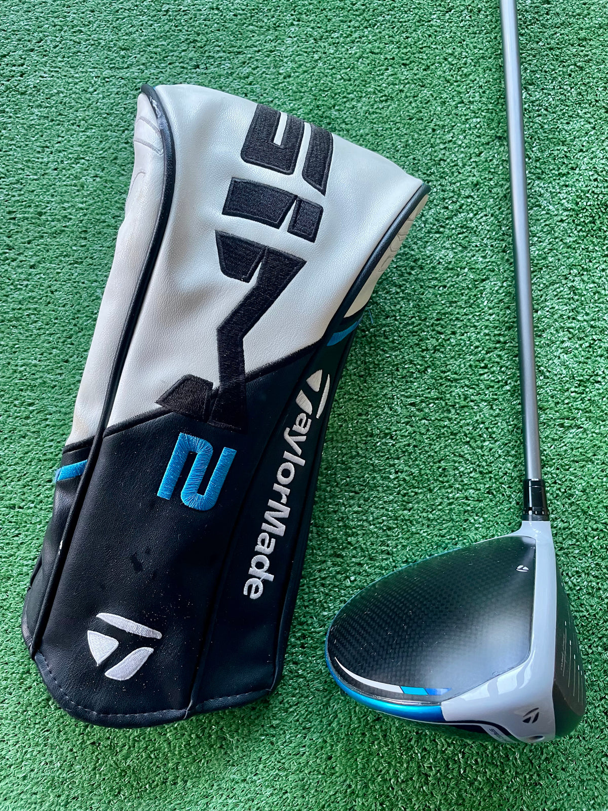 Taylormade Sim 2 Max 10.5 Degree Stiff Flex Right Handed Mens Golf Club