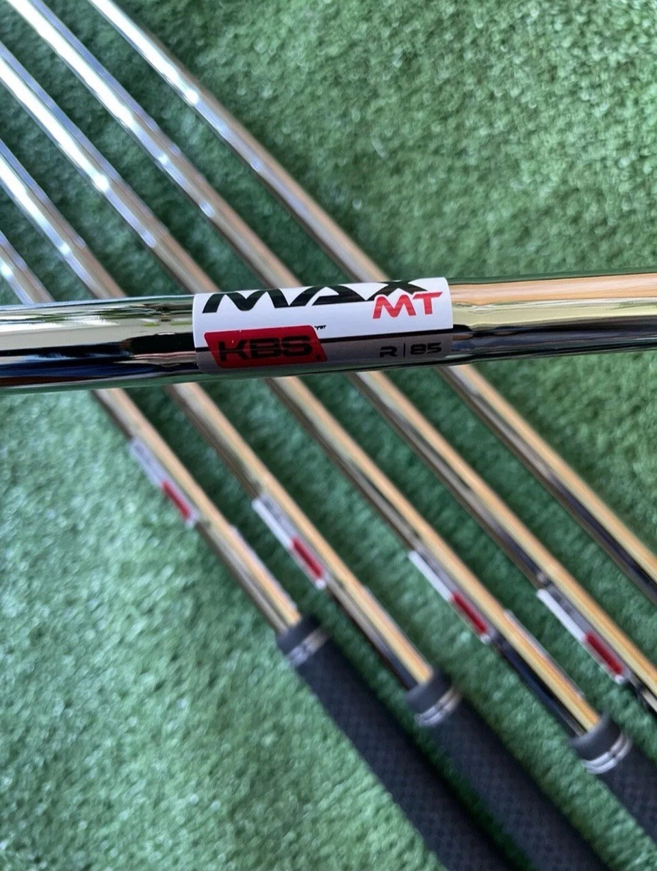 Taylormade Qi Irons 5-PW Regular Flex Right Handed Mens Golf Clubs