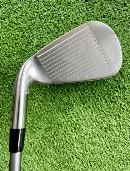 Callaway Quantum Max Irons OS 6-GW Regular Flex Graphite Right Handed Mens Golf Clubs