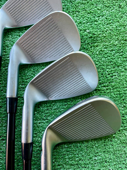 Ping i230 Irons 5-PW Regular Flex Graphite Right Handed Mens Golf Clubs