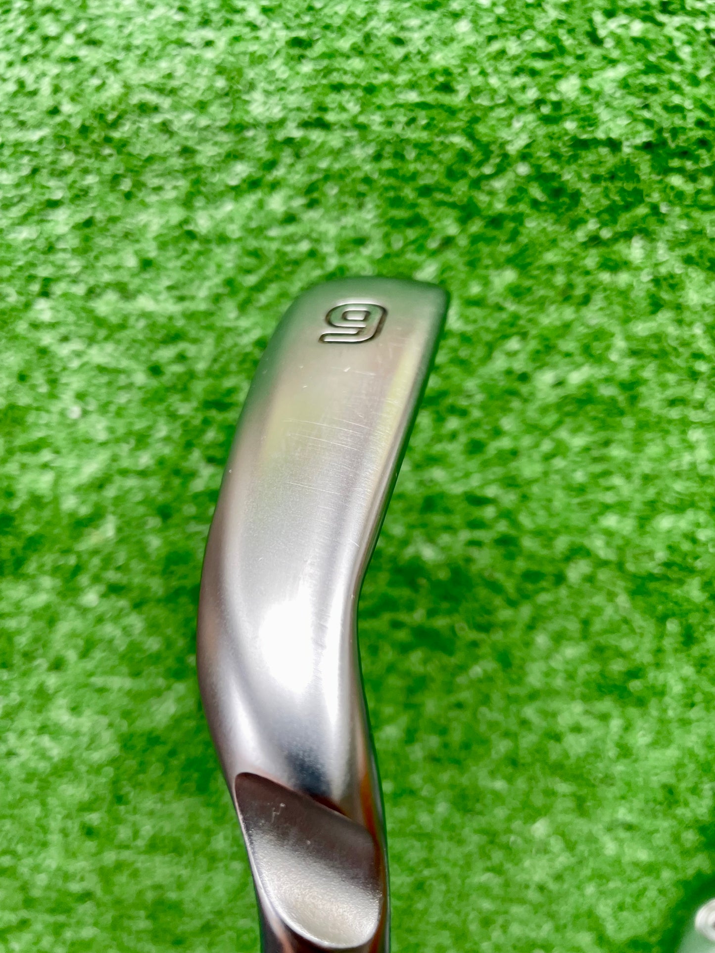 Ping G425 Irons 6-UW Regular Flex Right Handed Mens Golf Clubs