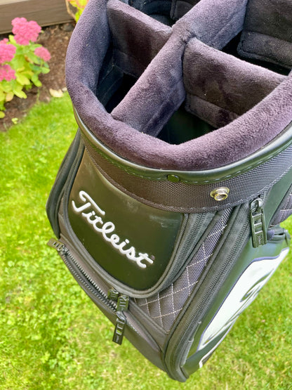 Titleist Tour Series Midsize Staff Golf Bag Black White with Rain Hood