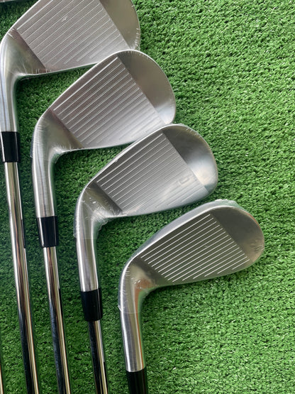 Callaway Quantum Max Irons 5-PW Regular Flex Right Handed Mens Golf Clubs