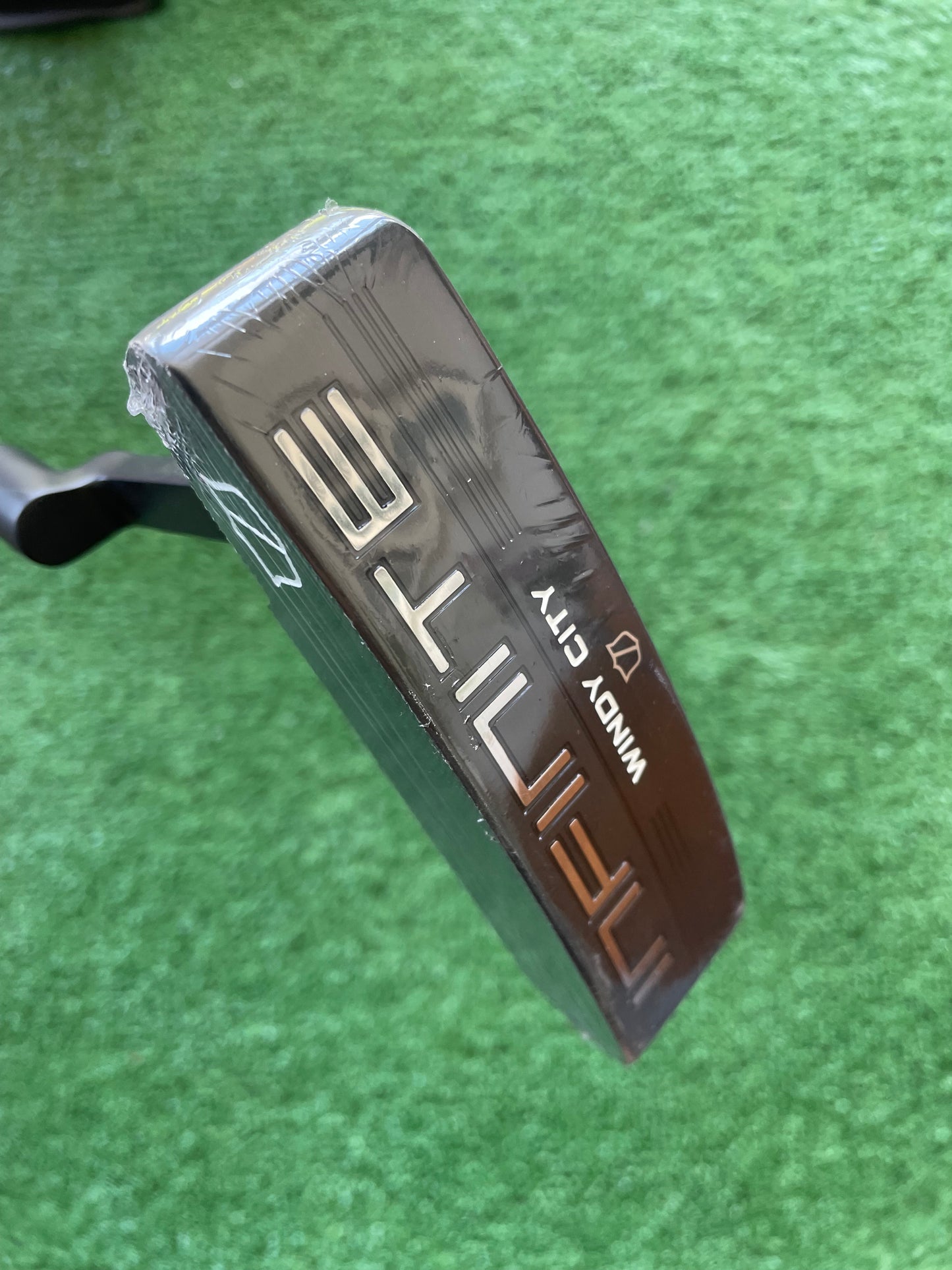 Wilson Infinite Windy City Putter 34" Right Handed Mens Golf Club