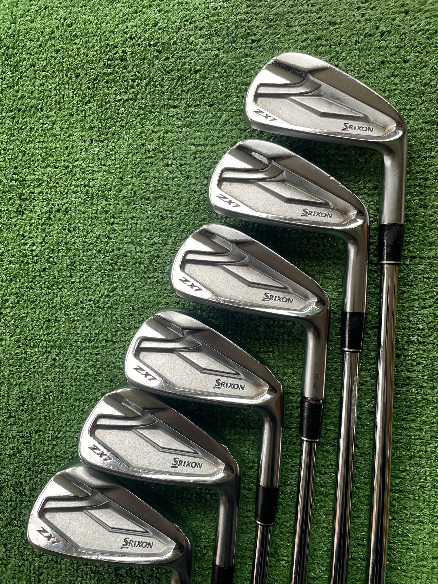 Srixon ZX7 Irons 5-PW Stiff Flex Right Handed Mens Golf Clubs