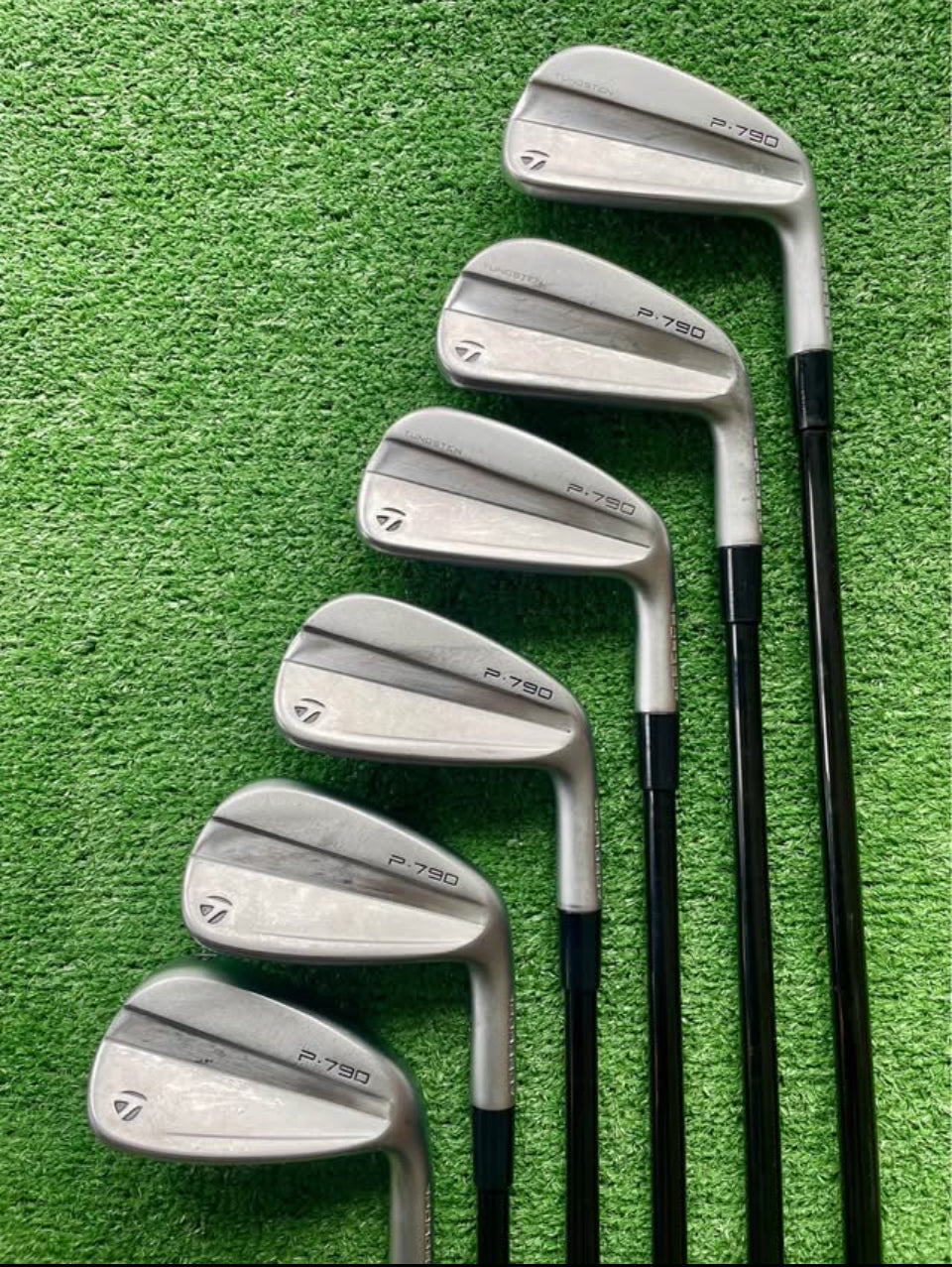 Taylormade P790 Irons 5-PW Regular Flex Graphite Right Handed Mens Golf Clubs