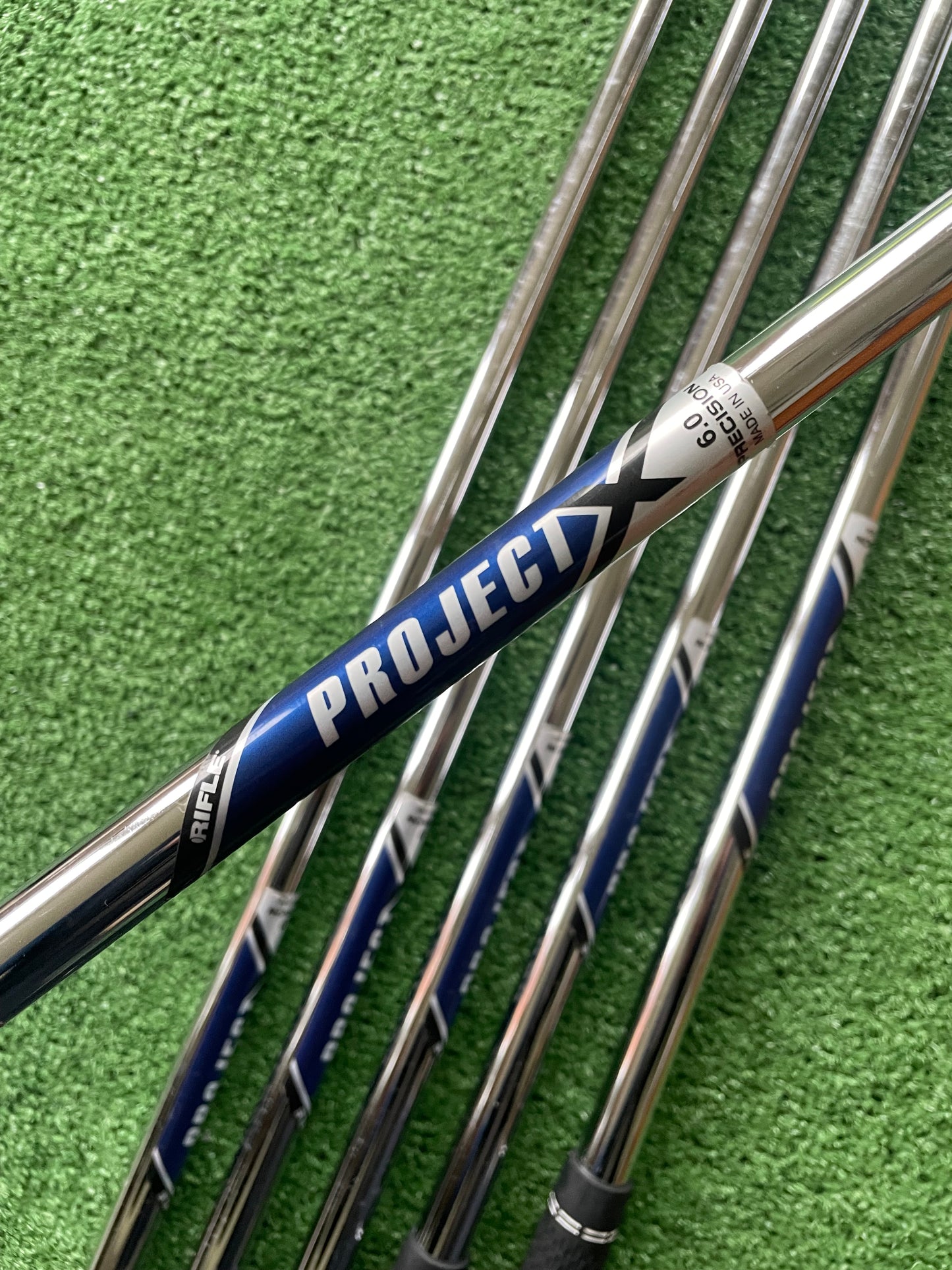 Srixon ZX7 Irons 5-PW Stiff Flex Right Handed Mens Golf Clubs