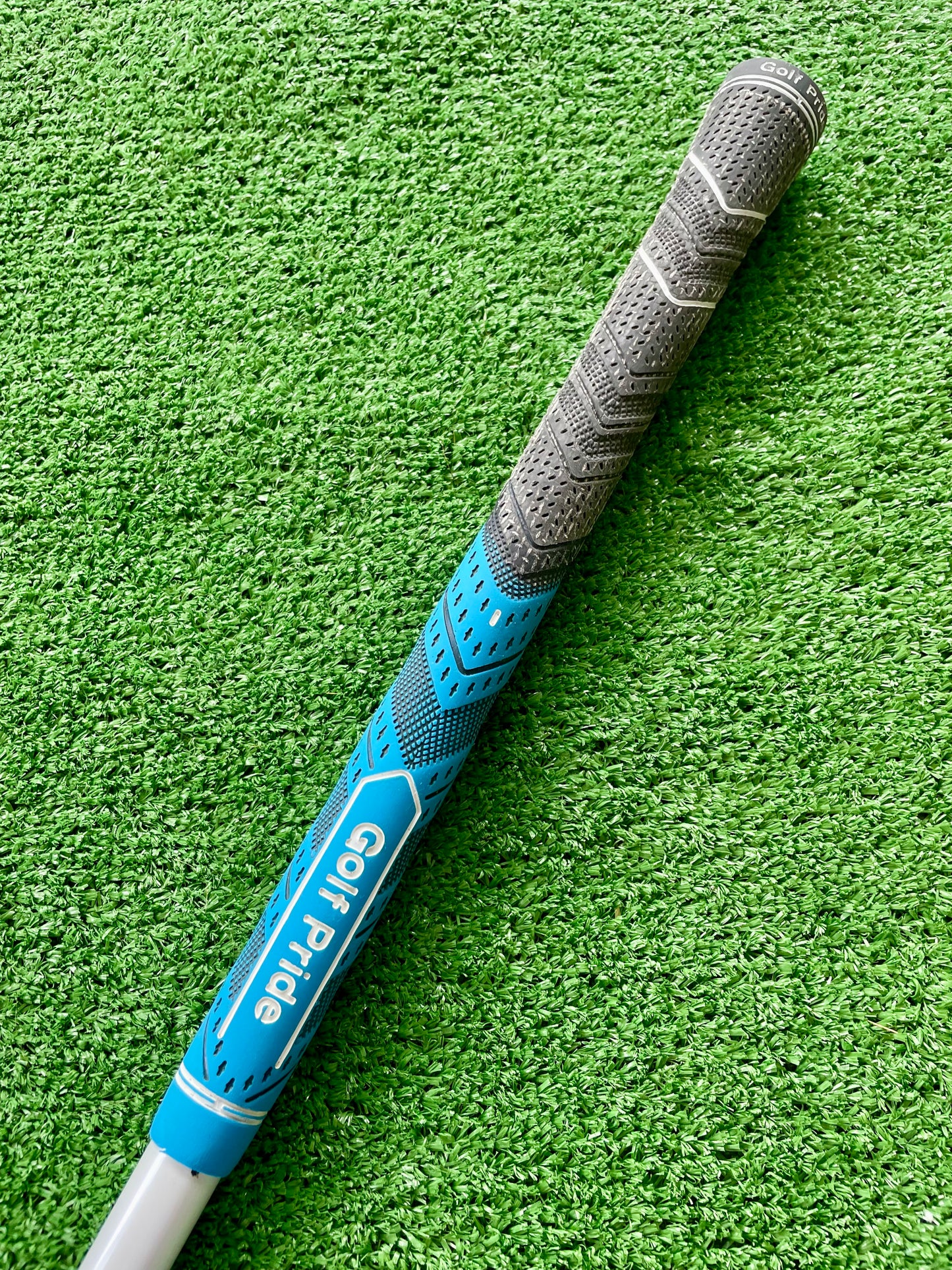 Cobra F8 Hybrid 4 Rescue 4H Extra Stiff Flex Right Handed Mens Golf Club