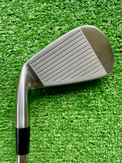 Mizuno Pro 243 Irons 4-PW Extra Stiff Flex Flex Right Handed Mens Golf Clubs