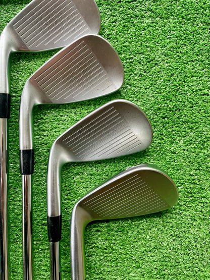 Mizuno JPX923 Hot Metal Irons Regular Flex Right Handed Mens Golf Clubs