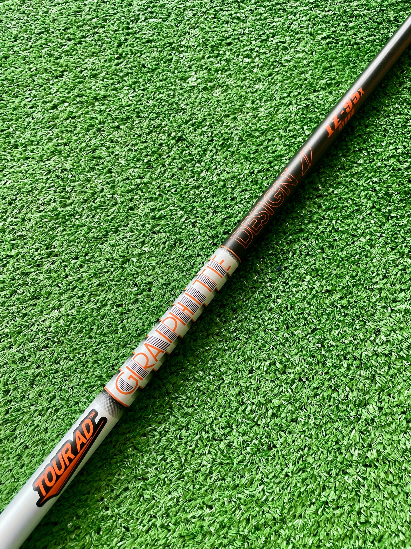 Titleist U505 Utility 2 Iron Extra Stiff Flex Tour AD Graphite Design Shaft Right Handed Mens Golf Club