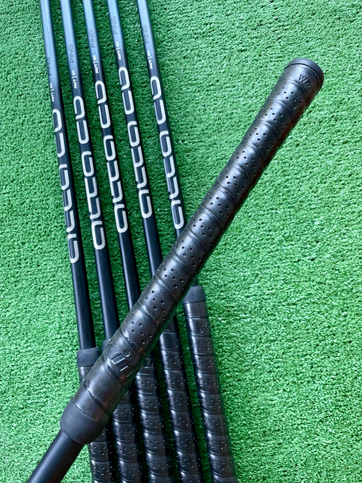 Ping i525 Forged Irons 6-PW+UW Senior Flex Graphite Right Handed Mens Golf Clubs