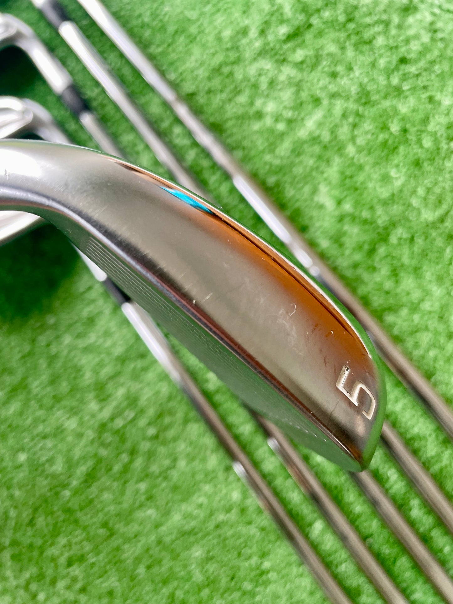 Mizuno JPX923 Hot Metal Irons Regular Flex Right Handed Mens Golf Clubs
