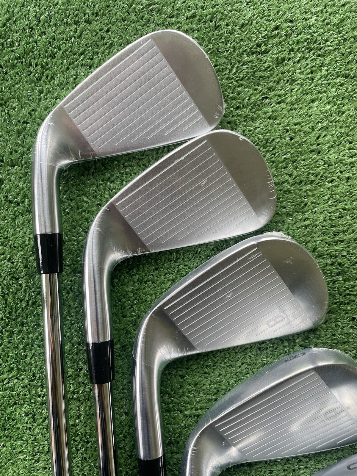 Callaway Quantum Max Irons 5-PW Regular Flex Right Handed Mens Golf Clubs